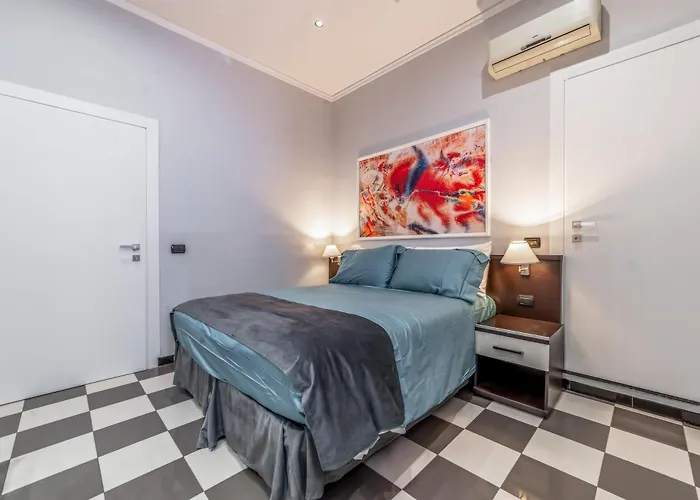 Bed & Breakfast In - Termini Train Station 4*