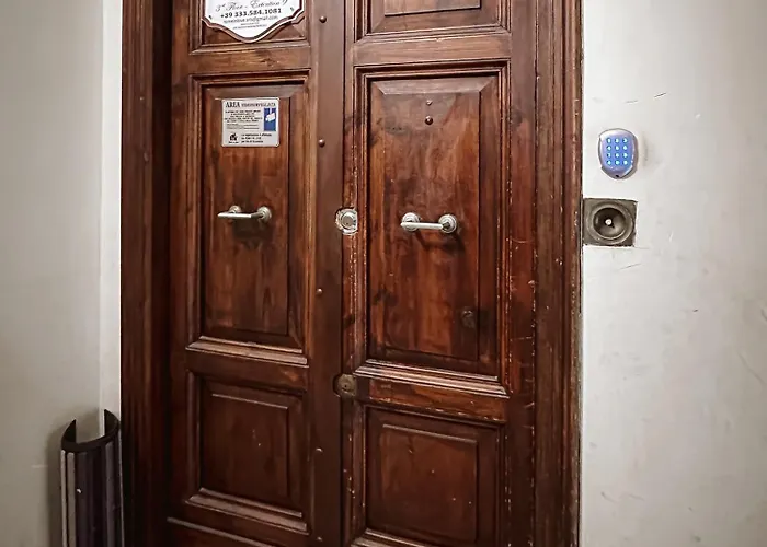 Bed & Breakfast In - Termini Train Station 4*